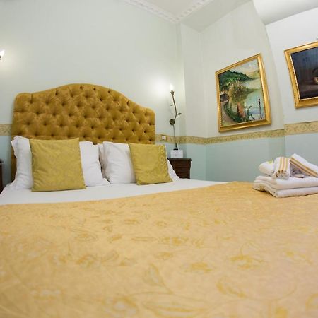 B&B Art Suite Santa Brigida Napoli Ngoại thất bức ảnh