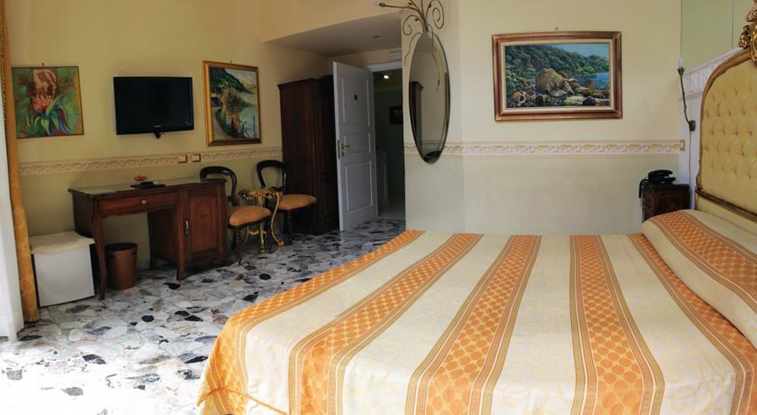 B&B Art Suite Santa Brigida Napoli Ngoại thất bức ảnh