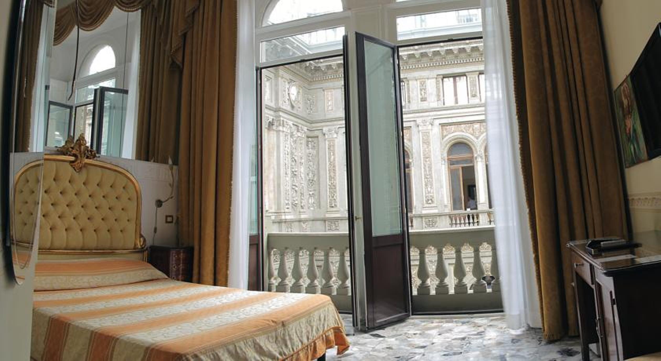 B&B Art Suite Santa Brigida Napoli Ngoại thất bức ảnh