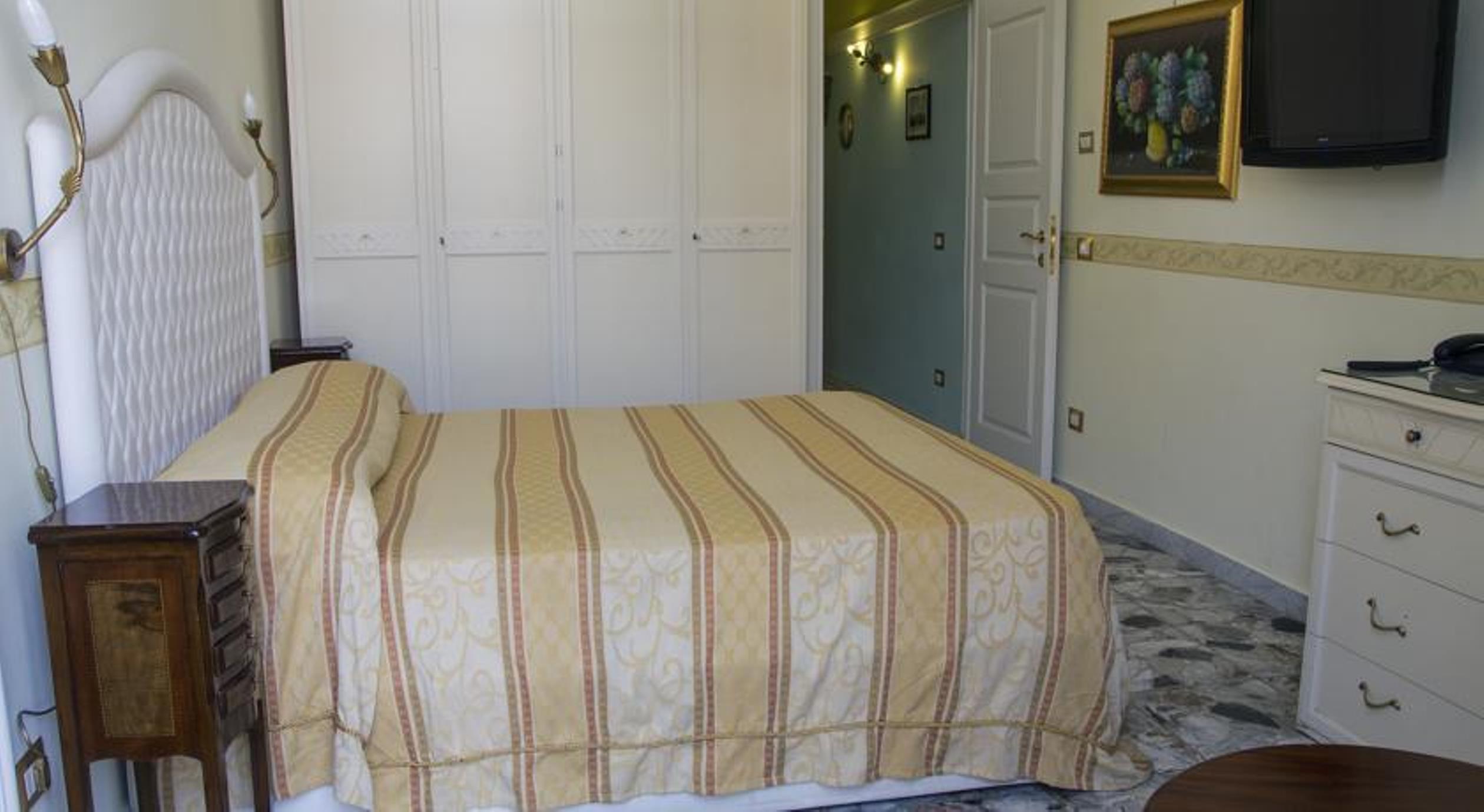 B&B Art Suite Santa Brigida Napoli Ngoại thất bức ảnh