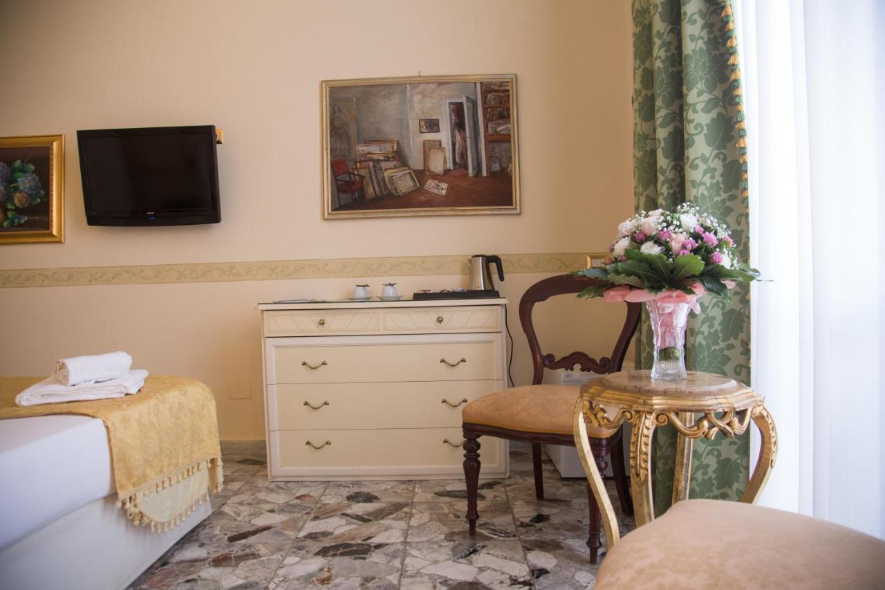 B&B Art Suite Santa Brigida Napoli Ngoại thất bức ảnh